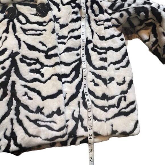 Chokolat White & Black Faux Fur Women’s Warm Winter Go Out Jacket size Large - Picture 12 of 12